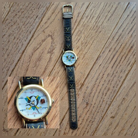 Mighty Ducks Anaheim 1994 NHL Ladies Wrist Watch Leather Band *UNTESTED* - Picture 1 of 15